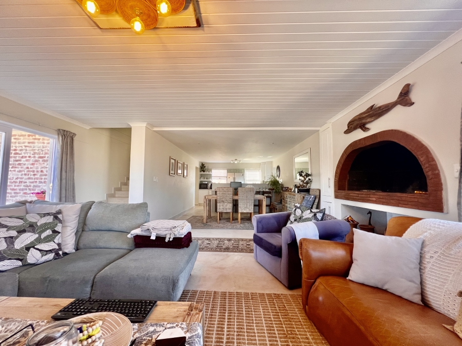 3 Bedroom Property for Sale in Bluewater Bay Western Cape